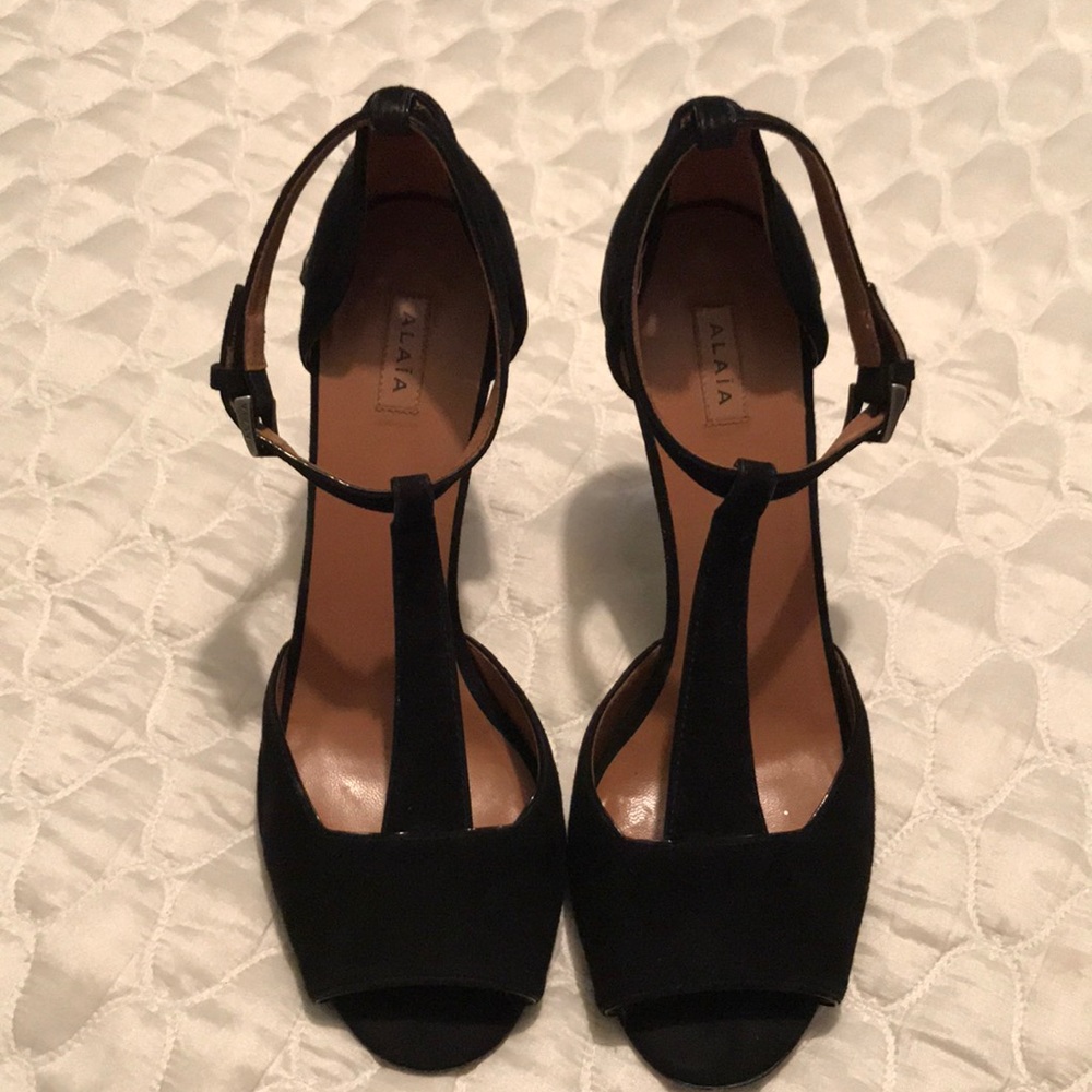 Alaia suede ankle strap heels sz 41